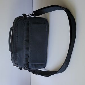 Lug Scoop crossbody bag purse indigo blue (denim)